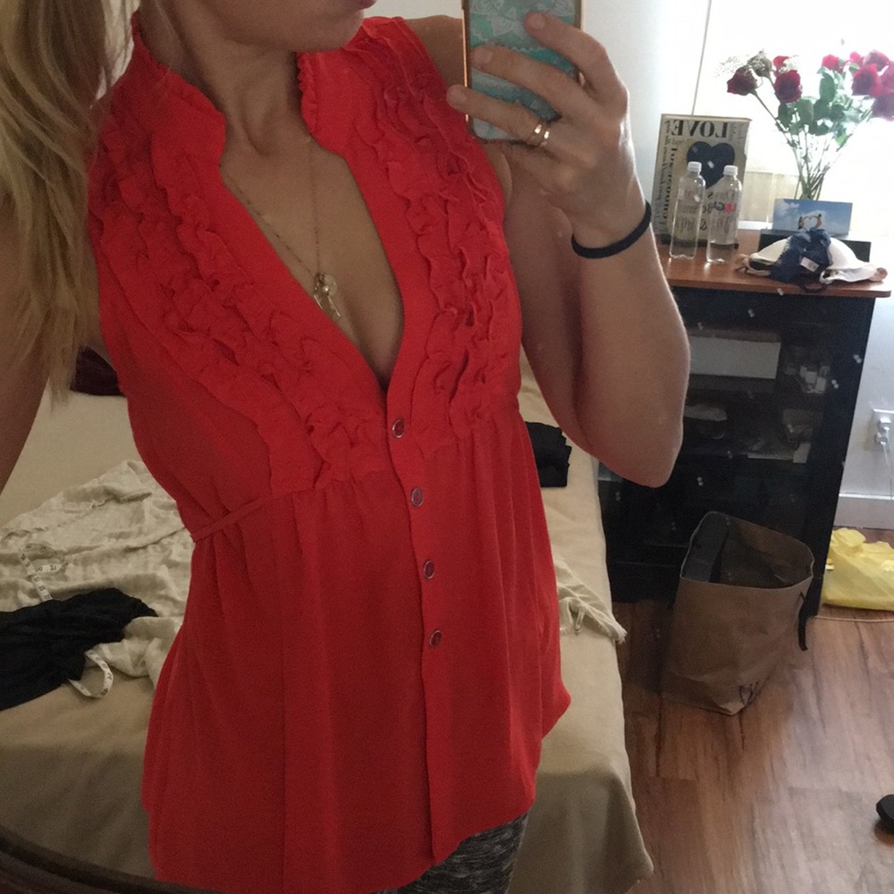 Orange/peach top, with ruffles, M